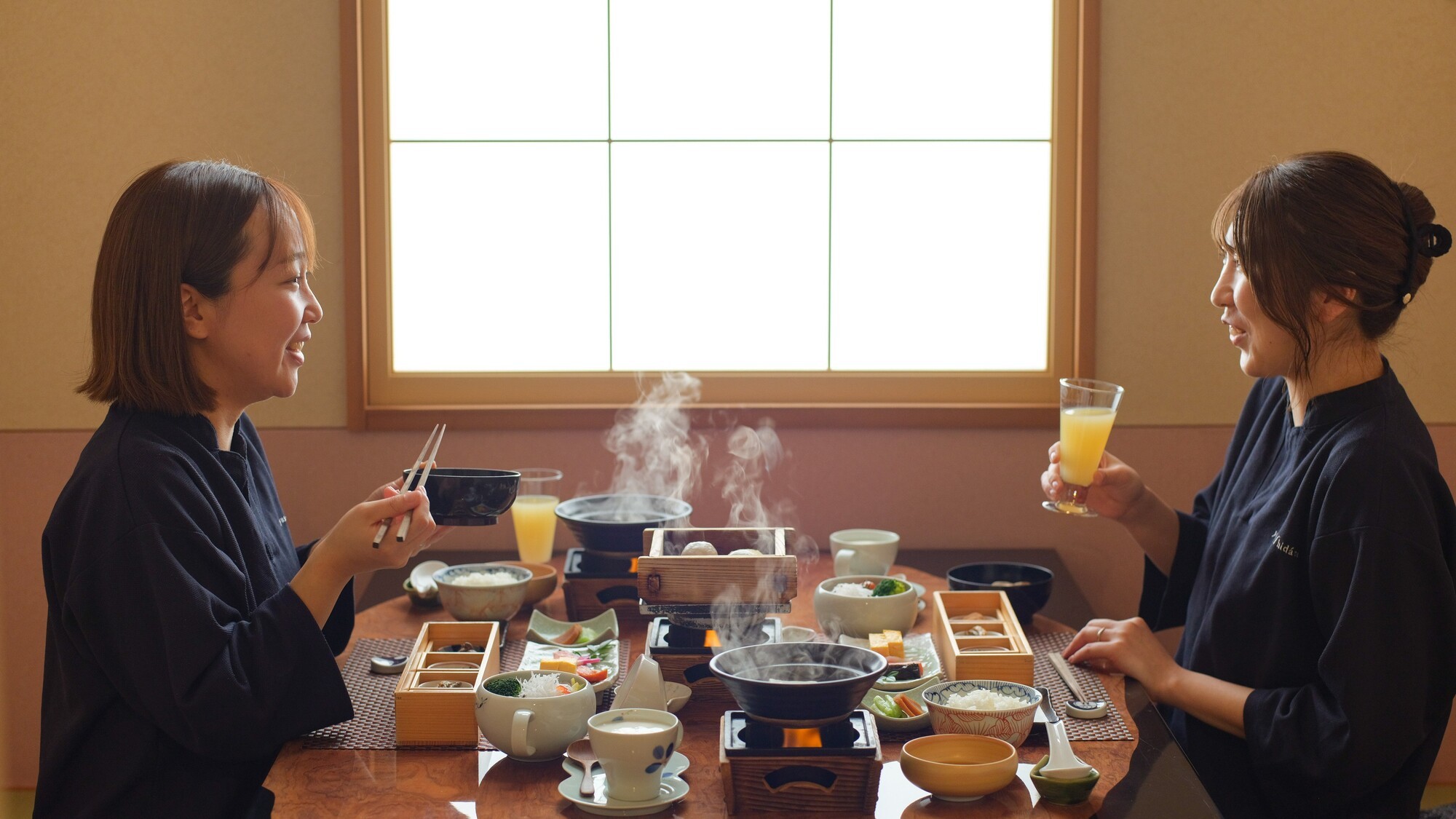 岩手県産「ひとめぼれ」のご飯をはじめ、地元食材を中心にした体に優しい和定食をご用意しております。