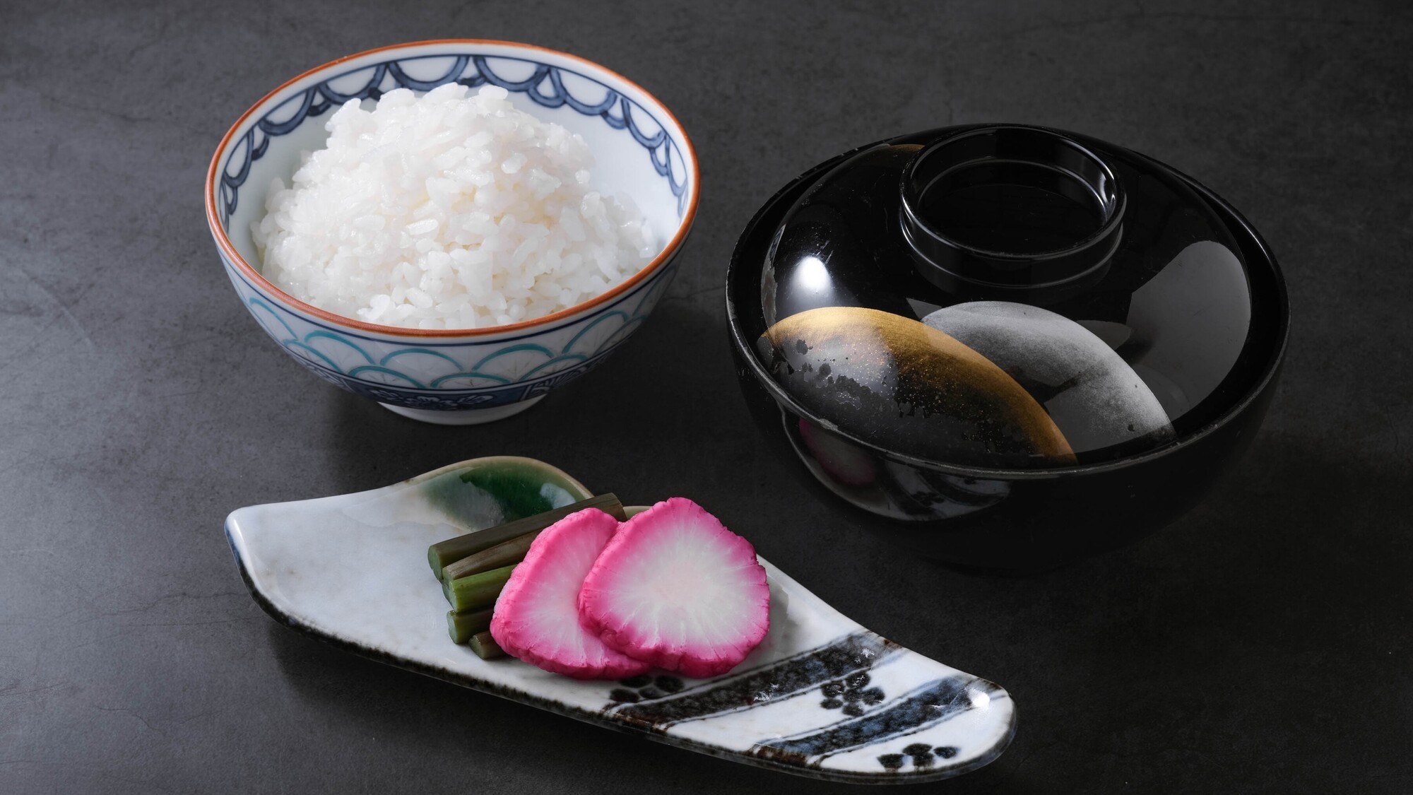 一例）食事：ごはん、味噌汁、香の物