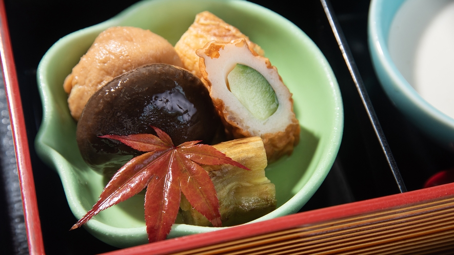 *朝食一例。煮物は優しい味付け