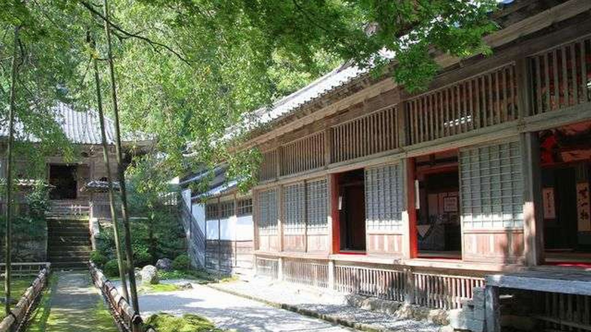 【大安寺】　※国の重要文化財に登録された大安寺では坐禅宿泊研修も可能です♪