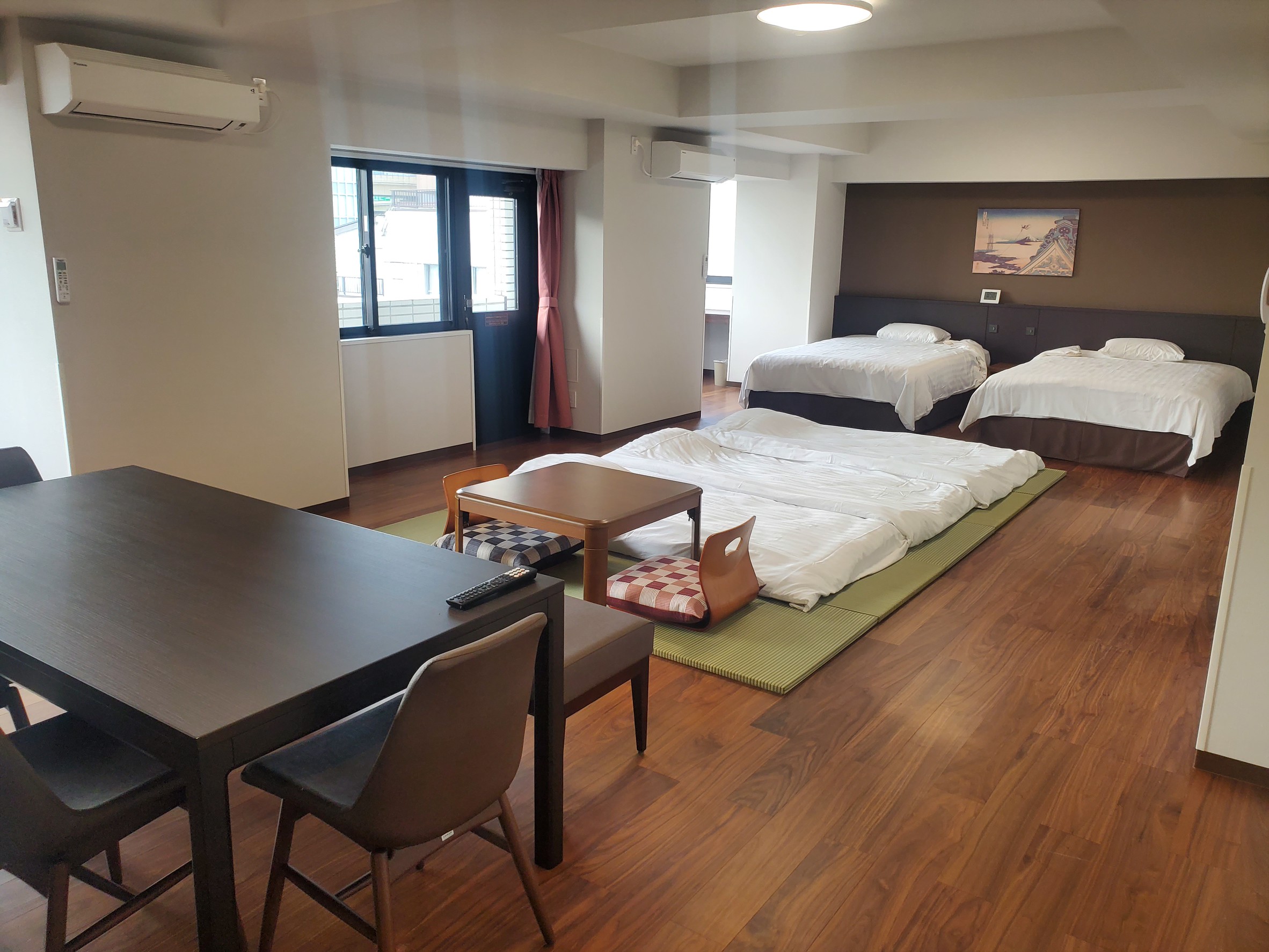 【客室】タイプB／ダブルベッド2台・布団2組