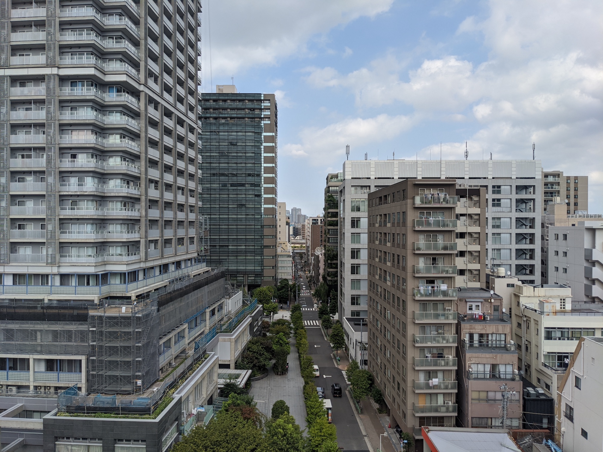 【客室】客室からの景色／閑静な住宅街にございます。