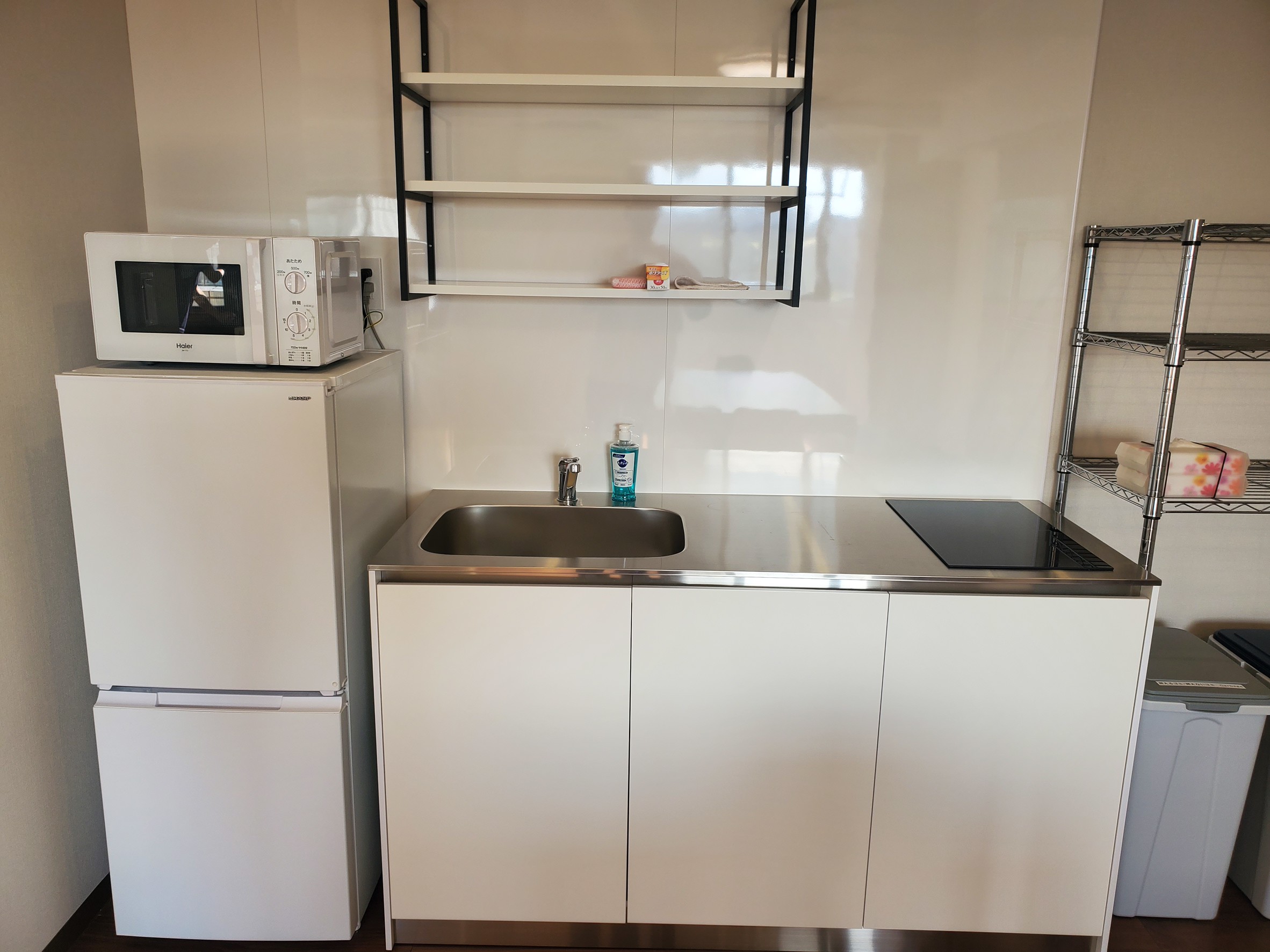 【キッチン】タイプB／冷凍冷蔵庫・電子レンジ・IHコンロ