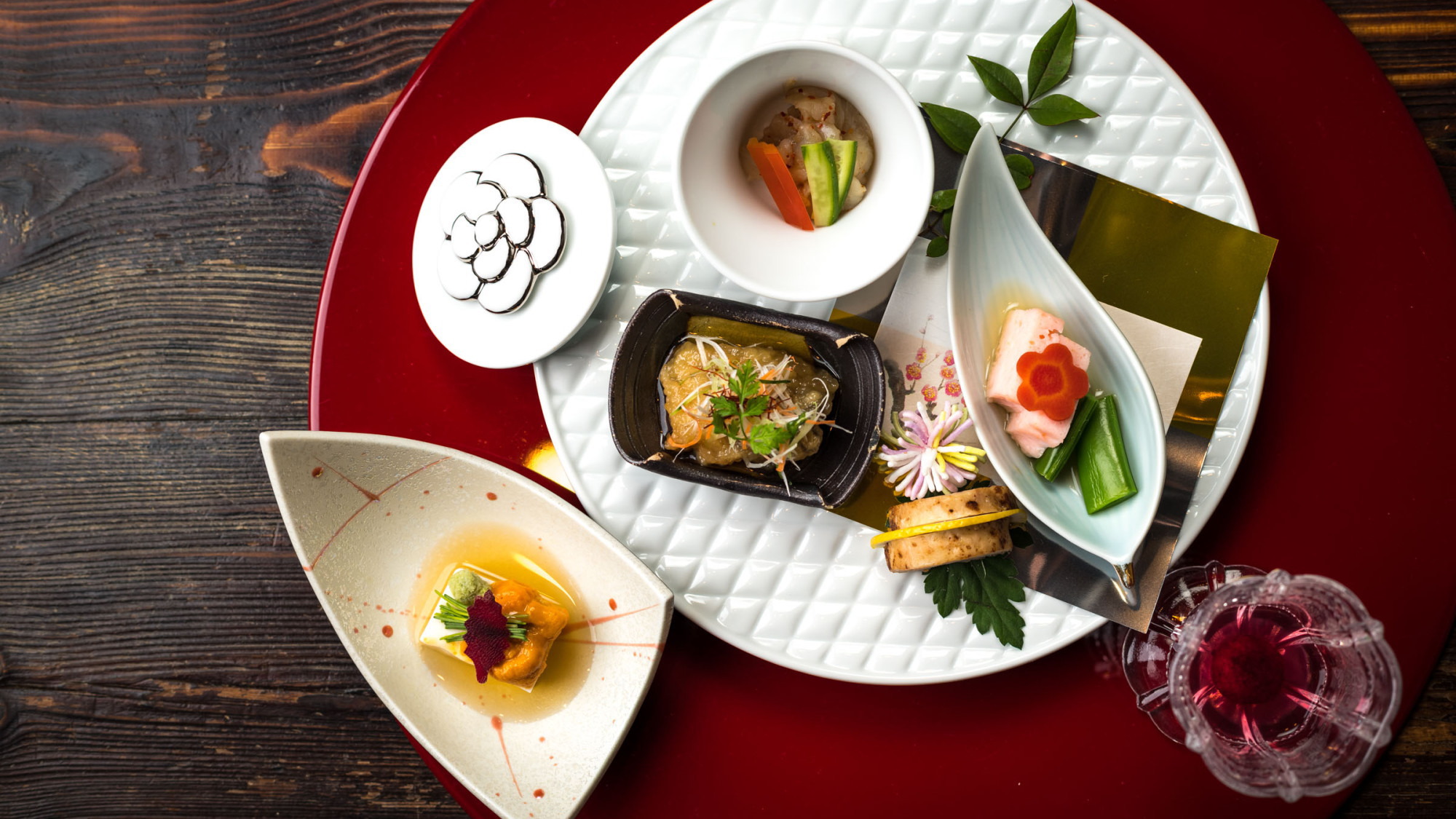 【旬の食旅】静岡県産の創作懐石料理／（本館）露天風呂付客室で過ごす休日「スタンダードプラン」