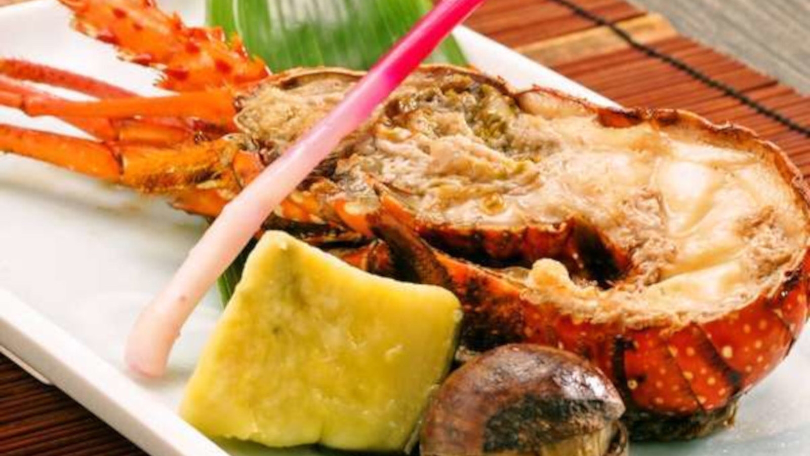 【期間限定】スタンダードプランに+500円で伊勢海老鬼殻焼き付！美食ビュッフェと飲み放題の贅沢ステイ