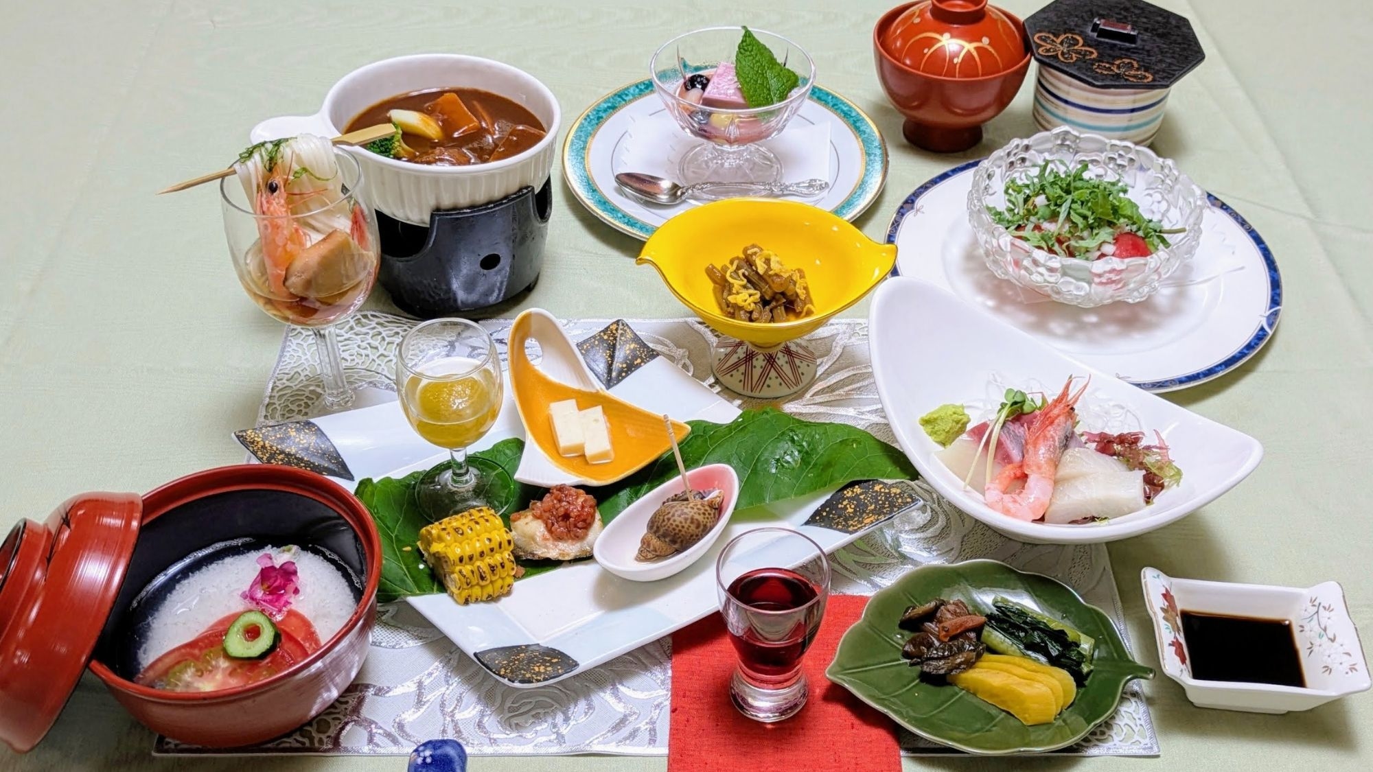 【スタンダード】自慢の“肌美人の湯”＜源泉掛け流し温泉＞＆＜季節の味覚会席＞を味わう