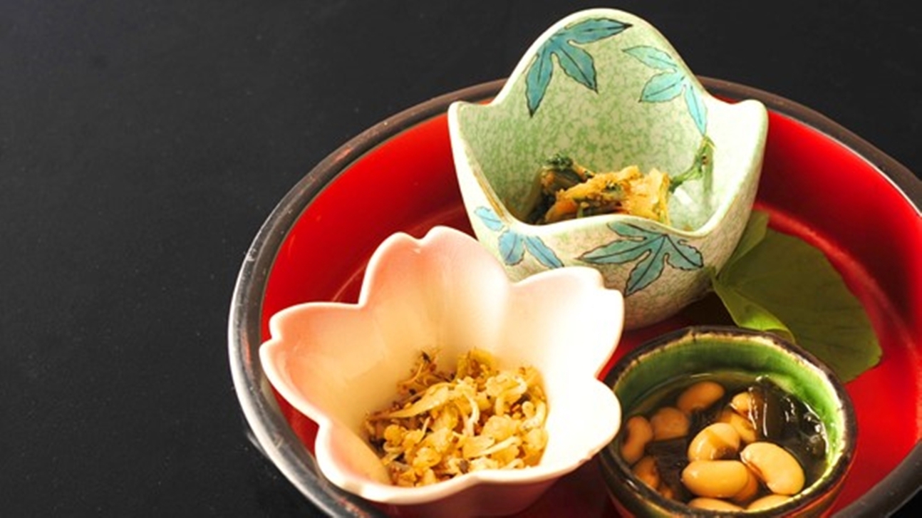 【蟹三昧会席】蟹好き必見！蟹たっぷり会席（夕朝食付）「佐渡島の金山」世界遺産登録1周年記念【美食旅】