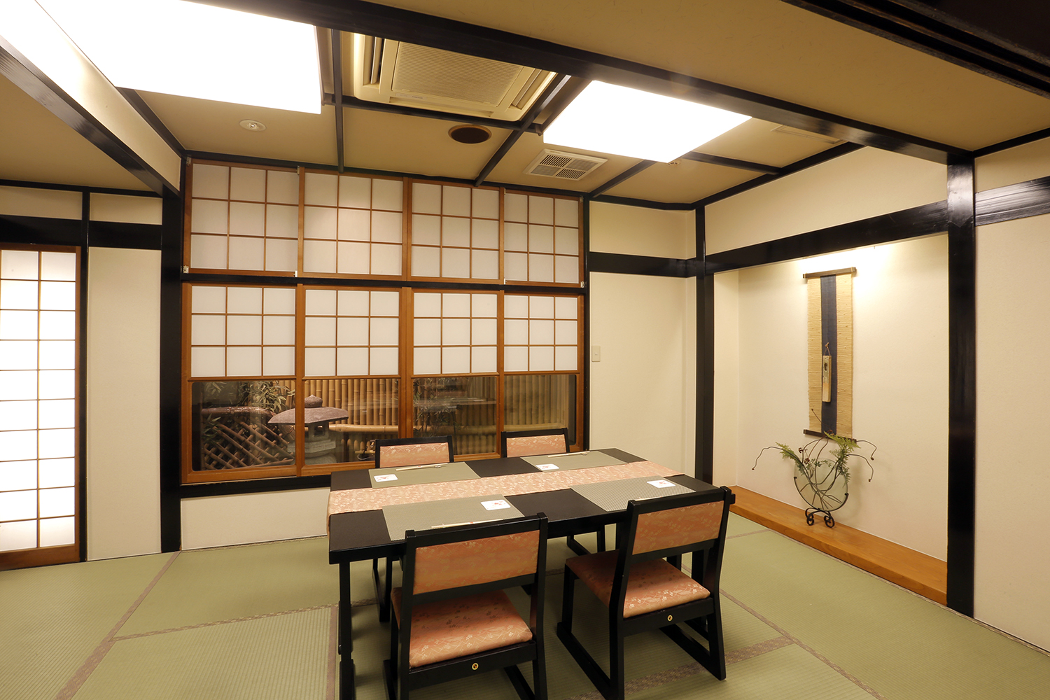 日本料理水車本店個室