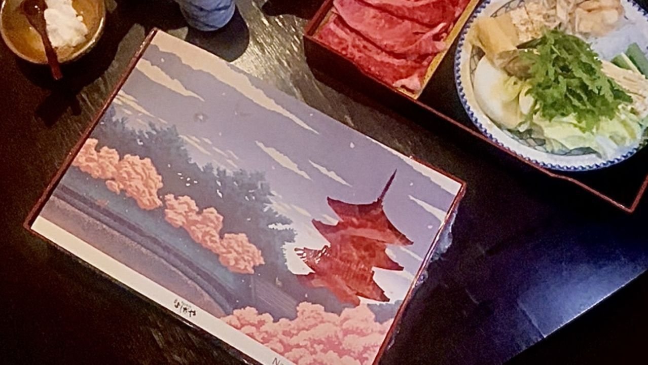 【大和牛すき焼き】奈良のブランド牛を贅沢に。まずは焼いて関西風で/２食付　