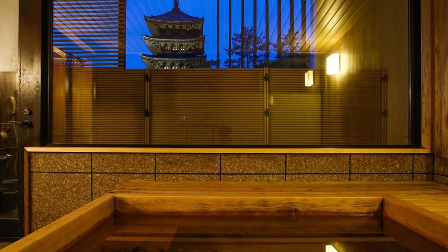 興福寺五重塔を望む　4階貸切風呂