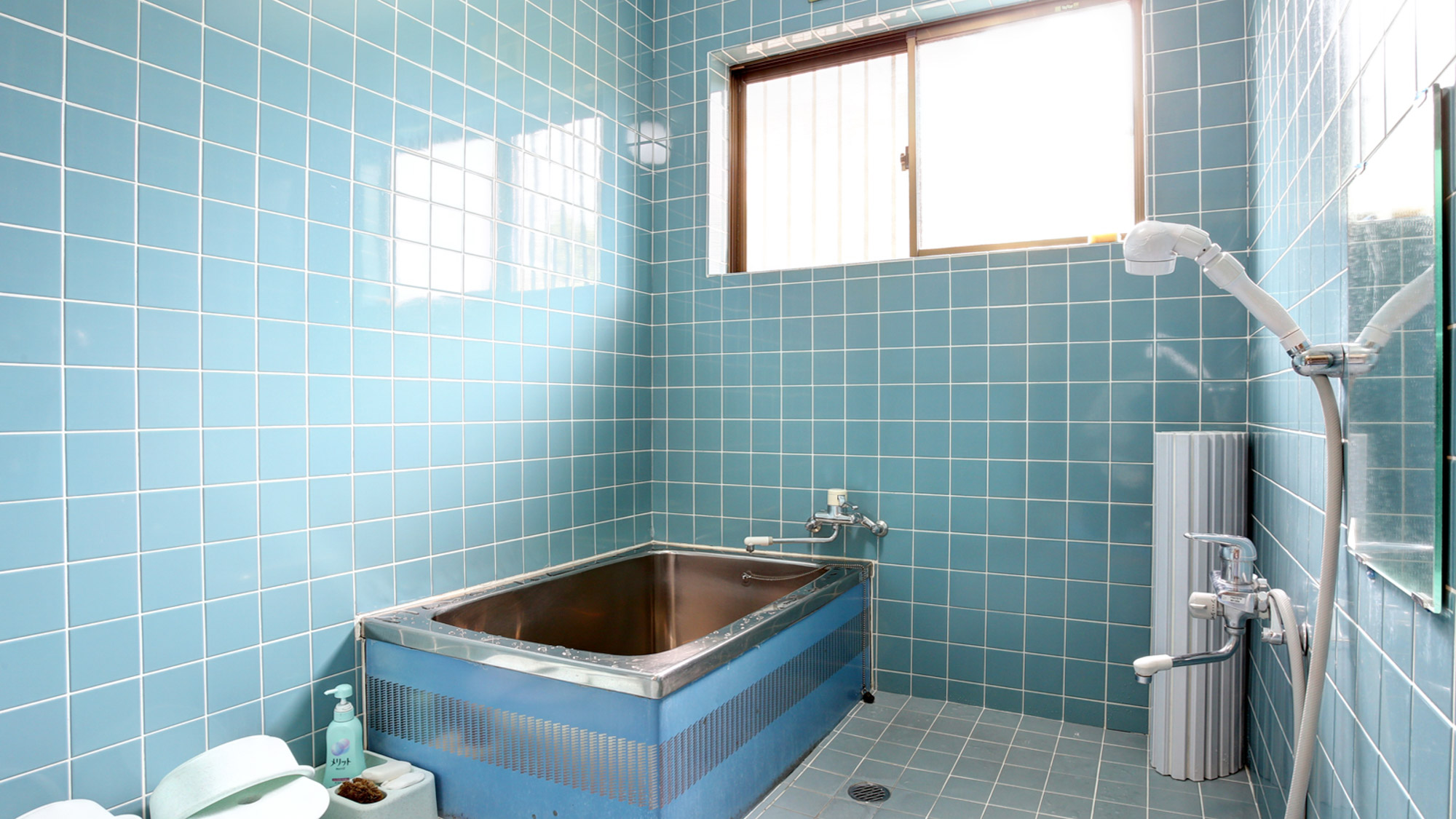 *【お風呂】男女各1つずつご用意しております