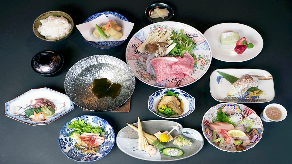【旬菜膳プラン】夕朝食付｜飛騨牛のお料理が1品ついた基本のお膳、天然温泉とともにお愉しみください