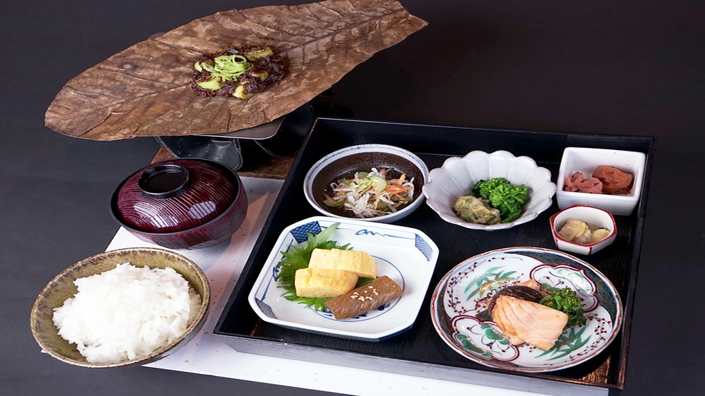 朝食のみ付いたプラン｜朴葉味噌や地のもの山菜など、カラダにやさしい飛騨の朝ごはんはいかがですか