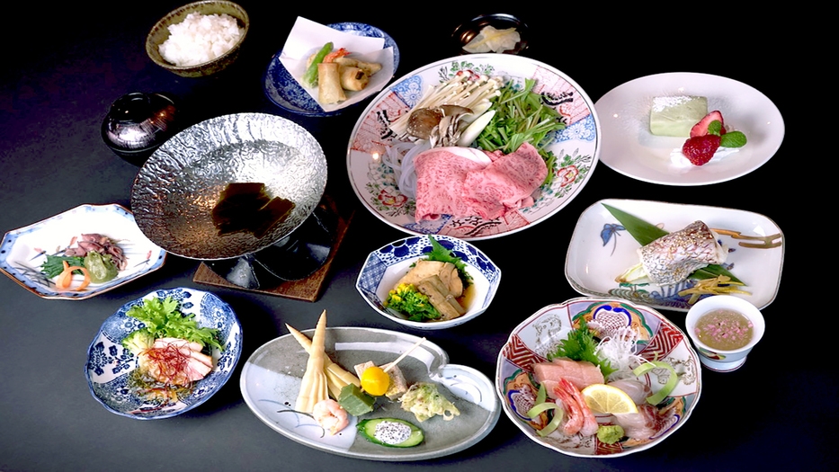 【平日限定／ひとり旅】夕朝食付｜里山の食材を愉しむ旬菜膳と天然温泉、気ままなご滞在はいかがですか