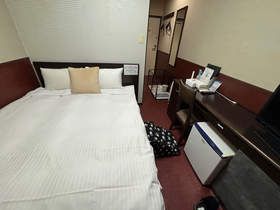 【小型犬同伴専用】ワンちゃん同伴素泊まりプラン（同意書必須）Wi-Fi・ビデオ・駐車場無料