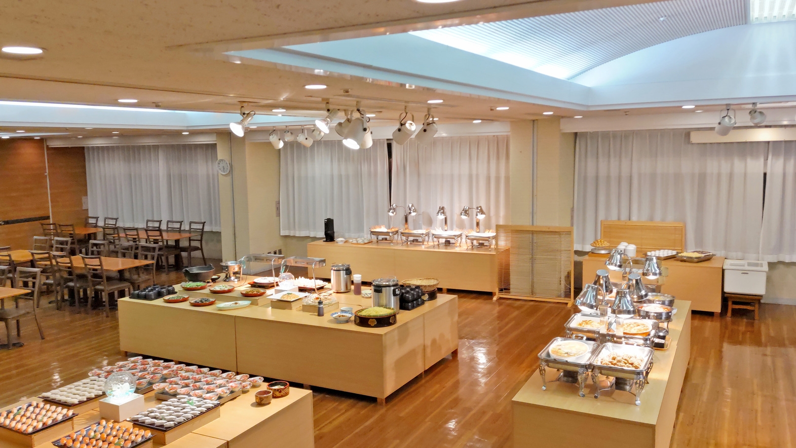 【一泊二食付き】バイキング夕食時アルコール飲み放題付き！＜スタンダード＞