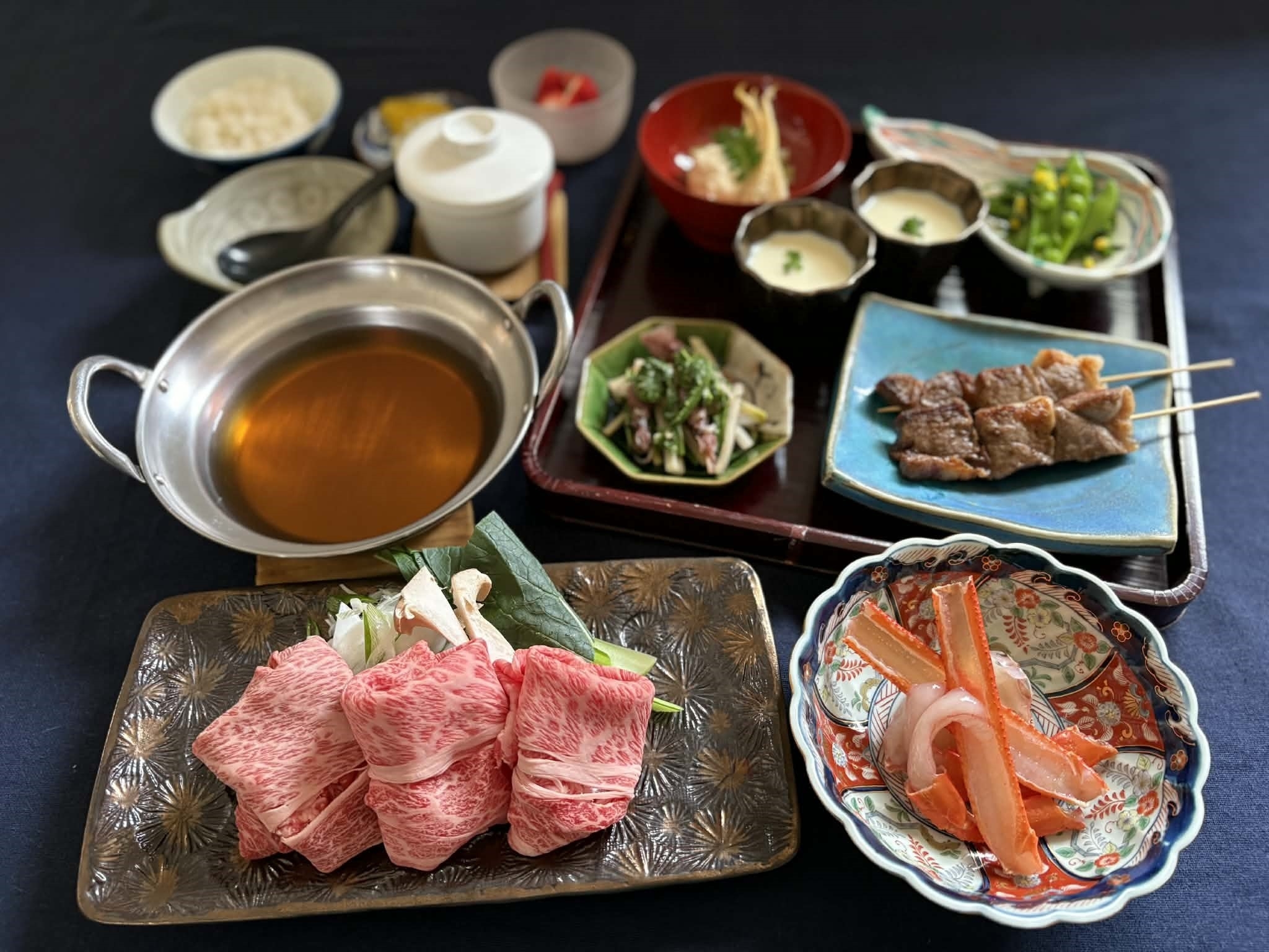 但馬牛＆香住ガニ／1泊2食｜1鍋５品＊贅沢食材で但馬の秋満喫★カニも牛も味わうグルメプラン※外湯券付