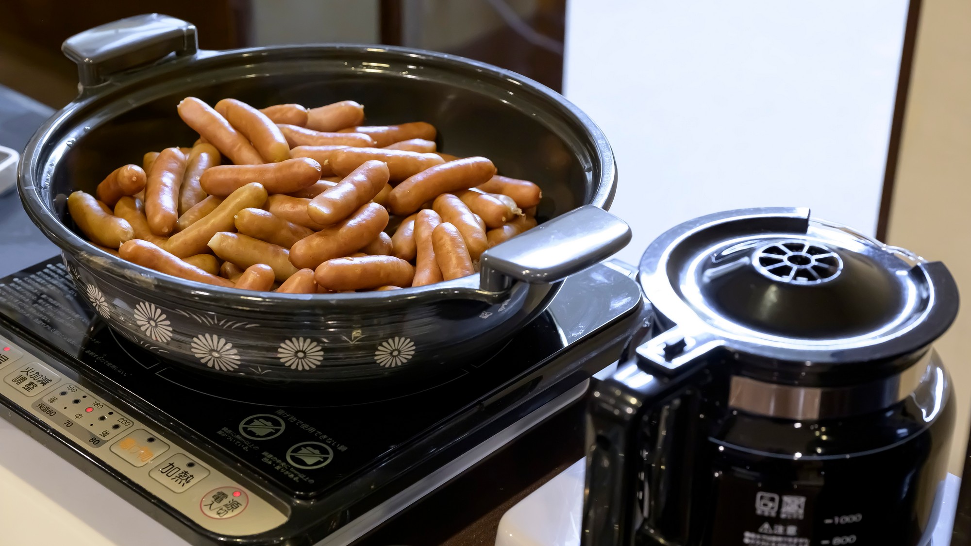 ソーセージカレーやソーセージパンなど自分のスタイルにアレンジして味わうのみ楽しみの一つですよね☆