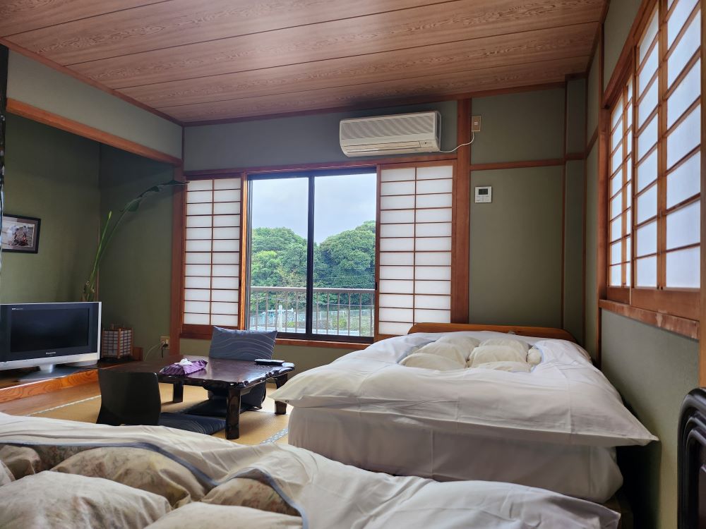 4F和室10畳トイレ・ベット付オーシャンビュー