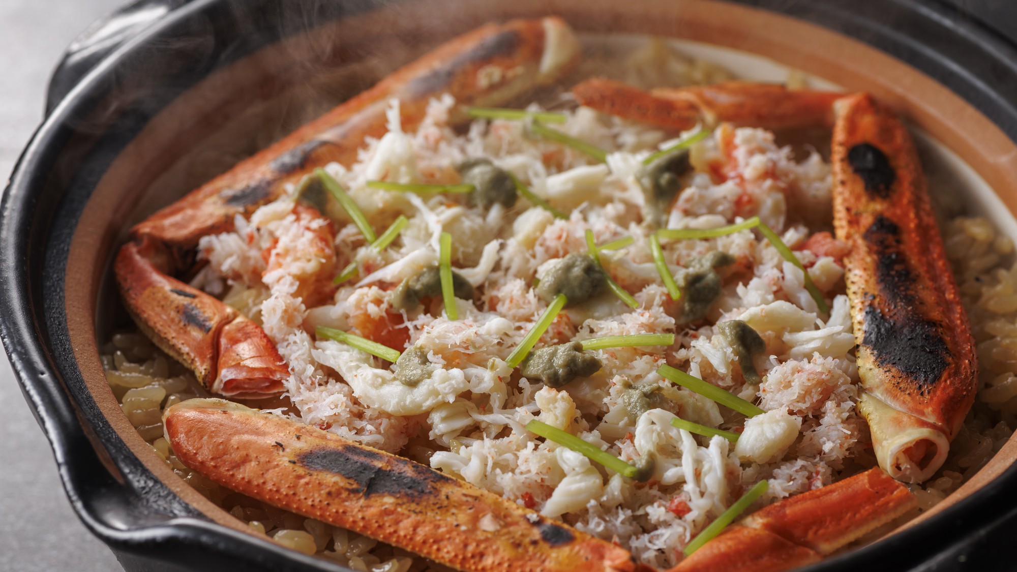 【極み会席】2025年　冬たらばとズワイの土鍋ご飯