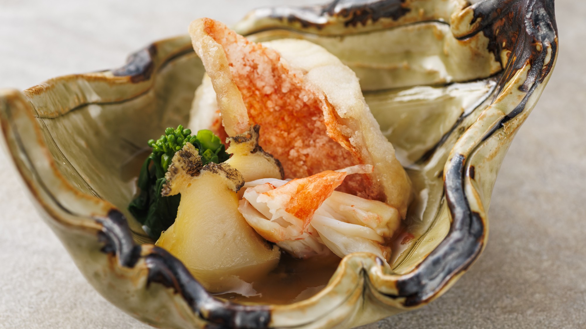 【特別会席】2026年春　吉次と鮑のたらば蟹餡掛け