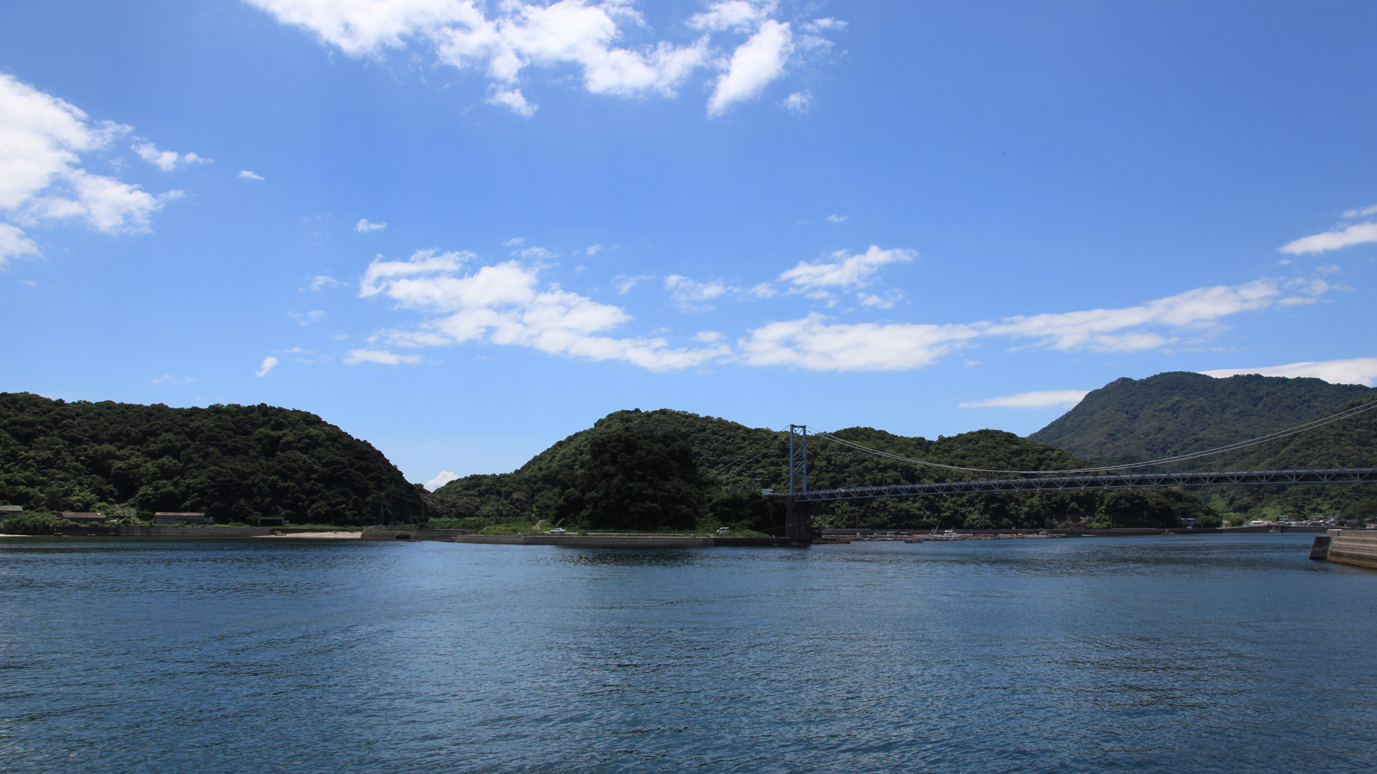 宿から望む『樋島大橋』