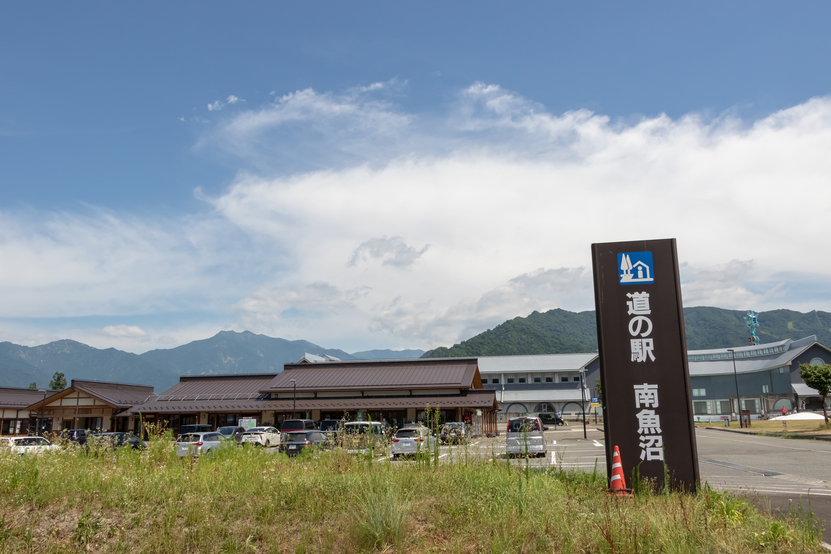 【早割30】早期予約でお得に宿泊！浦佐駅徒歩3分！素泊まり◆無料Wifi＆流し台・保冷庫完備（通年）