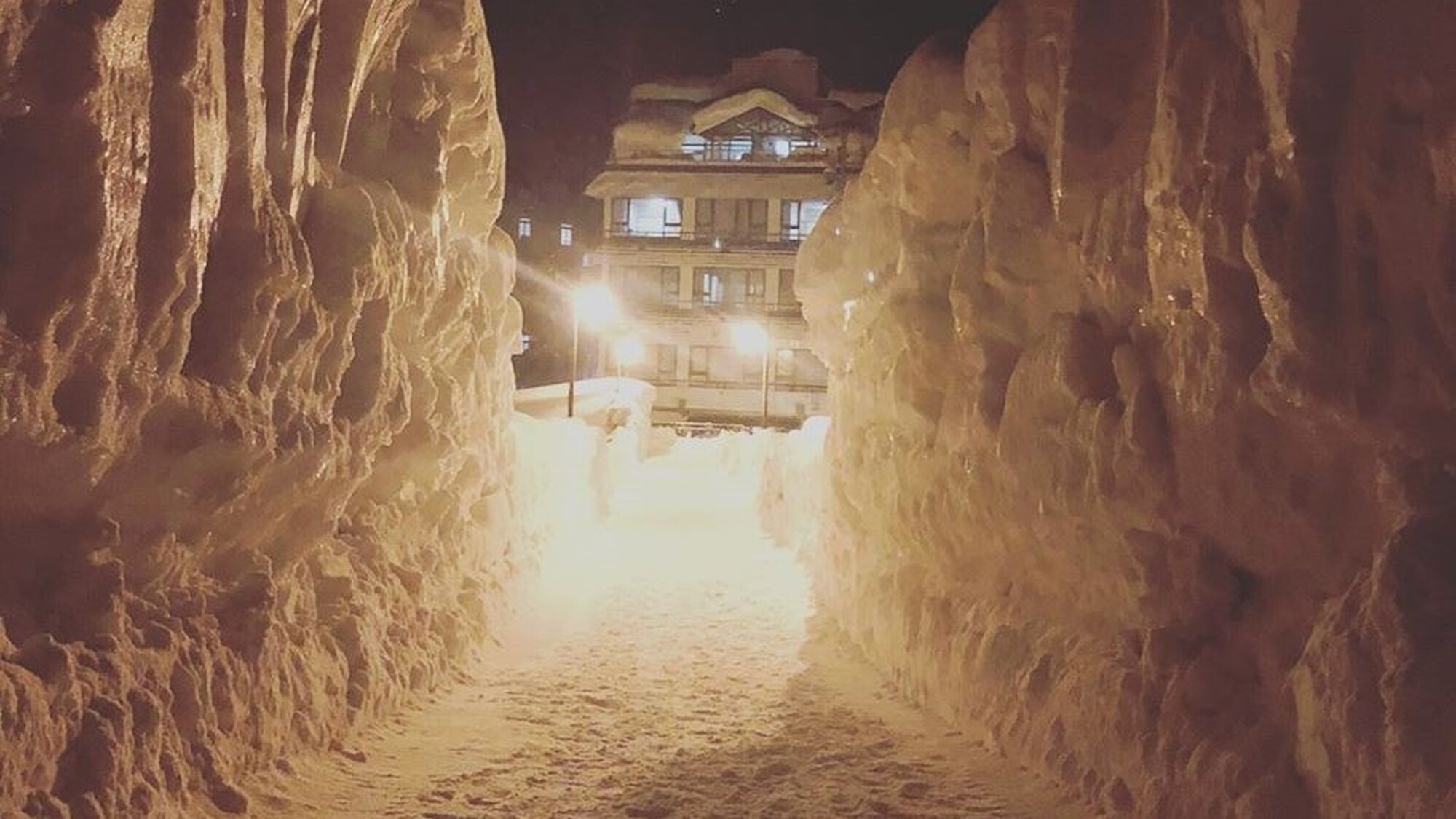 【送迎付き｜冬季限定】雪深い肘折温泉へ安心アクセス！◆新庄駅14時お迎え・翌10時出発／1泊2食付
