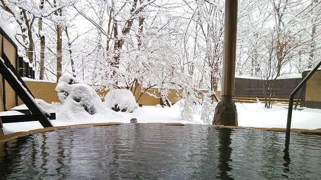 【小学生以下のお子様がいらっしゃるファミリー限定】雪あそびファミリープラン〜雪あそびグッズ貸出無料〜