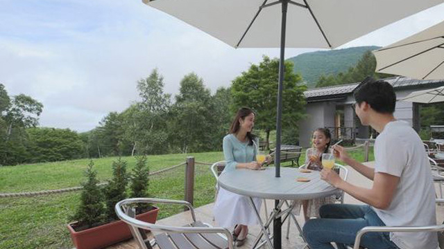 ロビー脇の「白樺テラス」wi-fi接続可能です