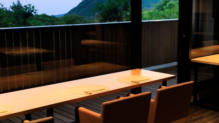 【レストラン】箱根の景色を眺めながらのお食事