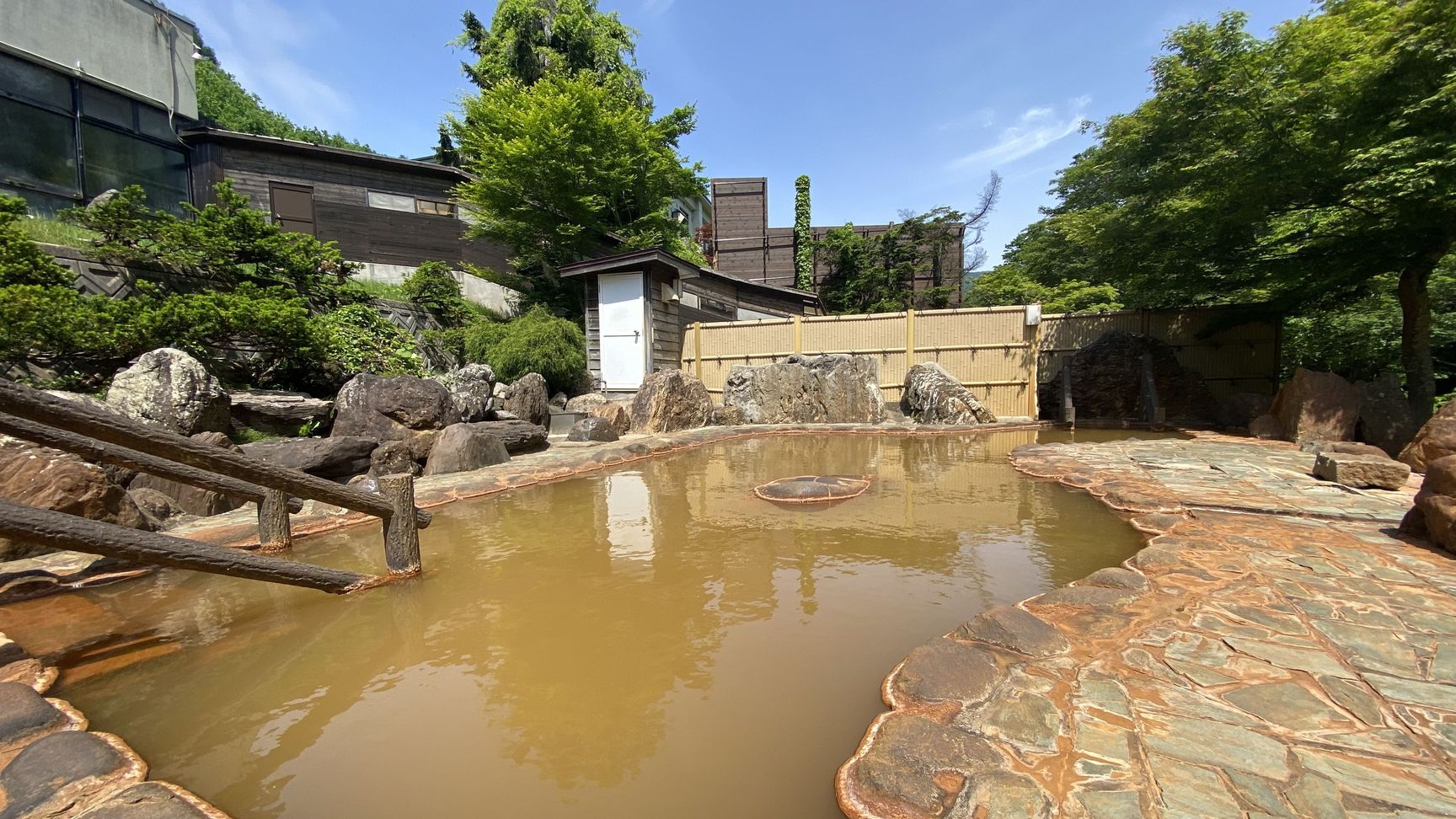 【28日前予約】☆美肌の湯と旬の味覚。川沿いの大露天風呂で八雲の極上時間を堪能！【2食付】