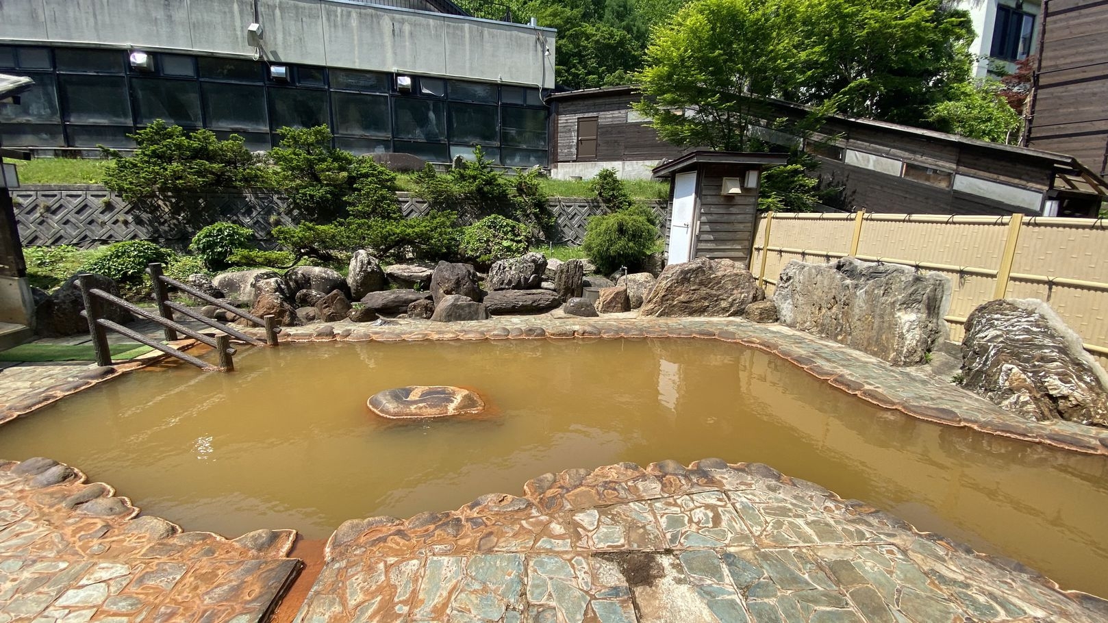 【直前割】☆山の中の静寂な温泉宿！名湯・八雲温泉で過ごすひとときを！【素泊まり】