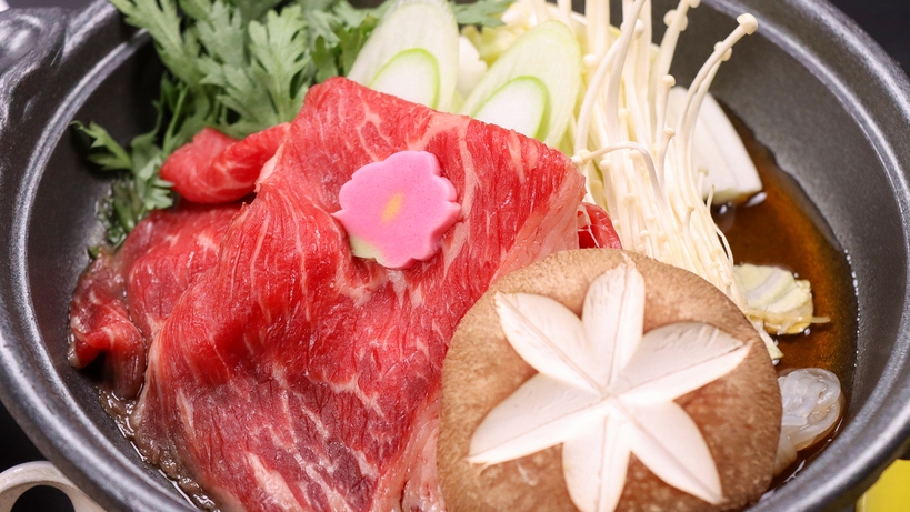 【冬季限定】すき焼き×海の幸山の幸！こだわりの和食膳と鯉が泳ぐ天然温泉で癒やし旅