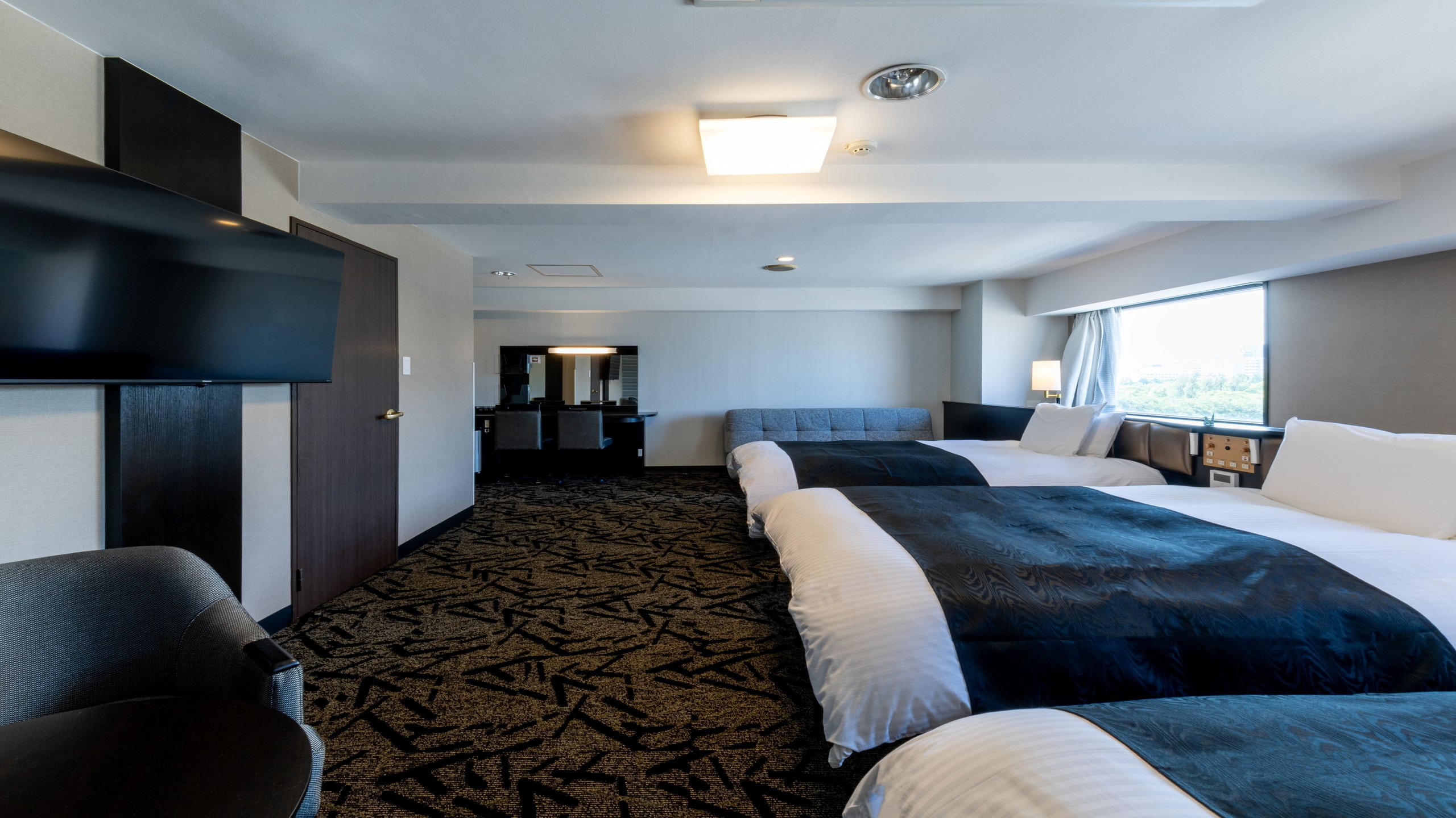 フォースルーム