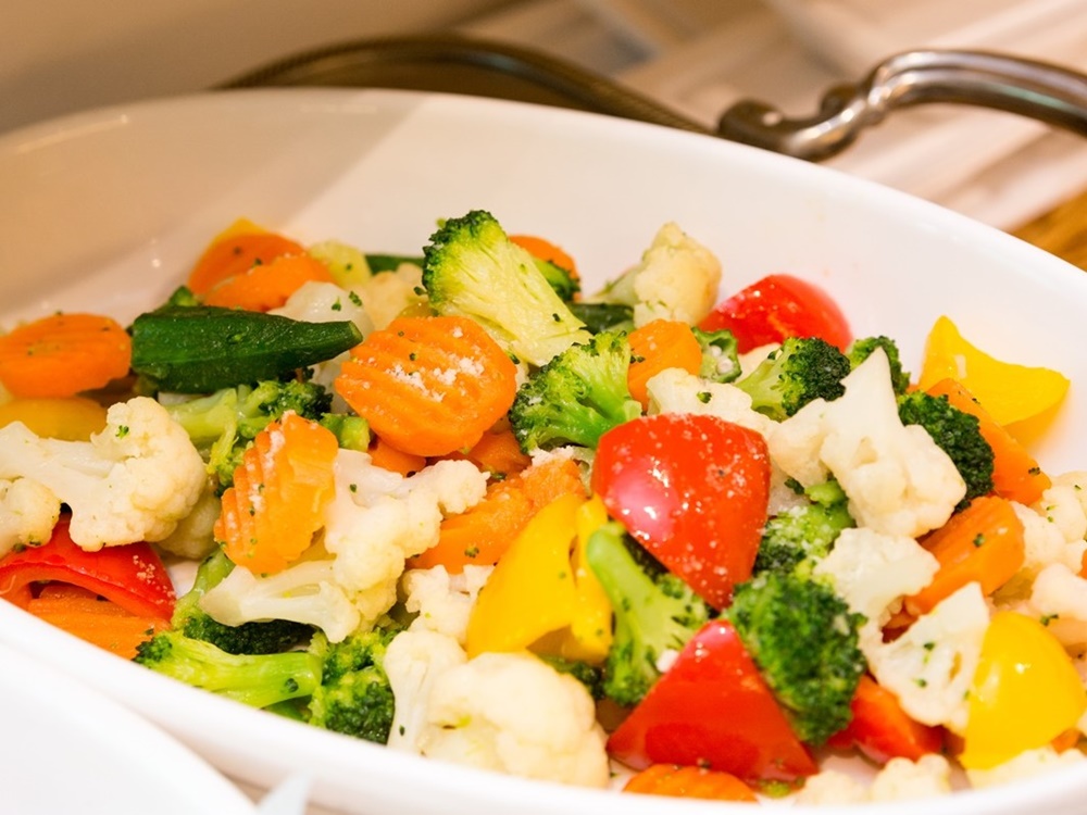 【朝食バイキング】メニュー例☆ごろごろ野菜のホットサラダ