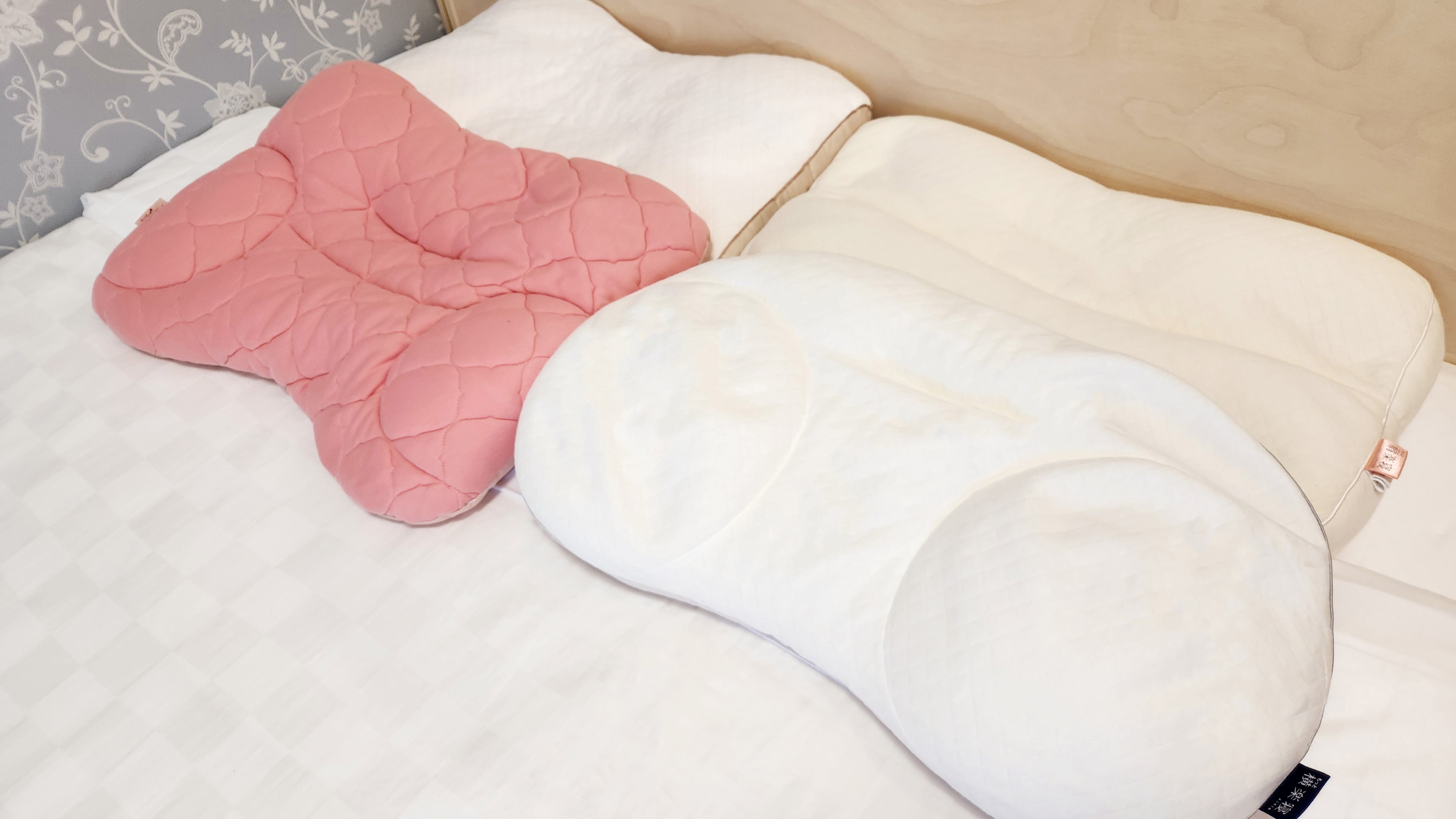 【貸出枕】フロントにて各種ご用意しております