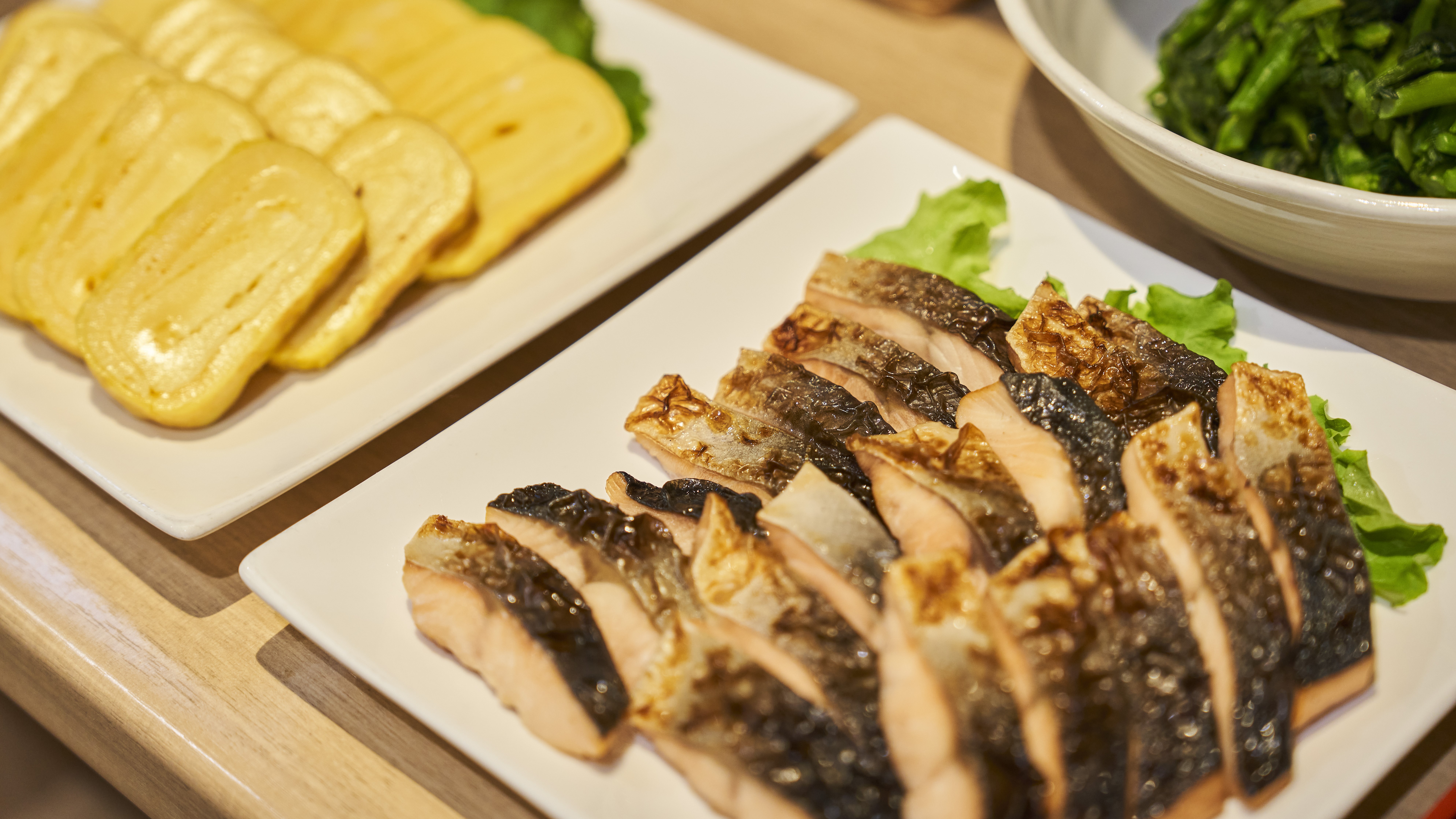 【朝食バイキング】メニュー例☆玉子焼きと焼き魚（サバ）