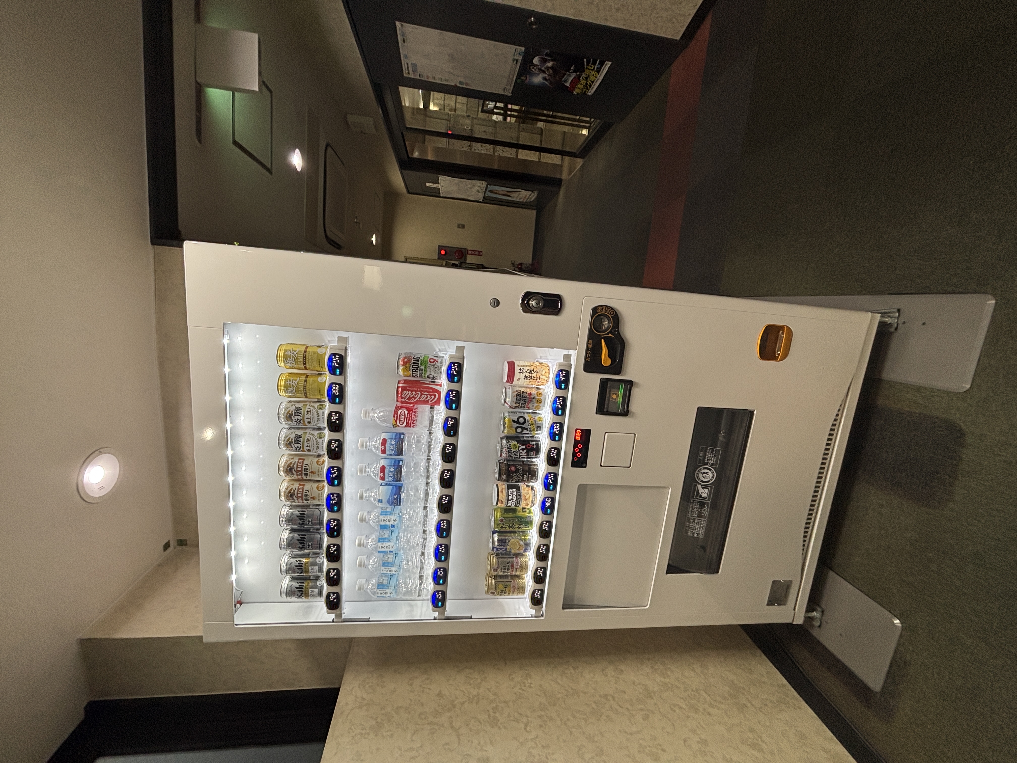 アルコール類自販機