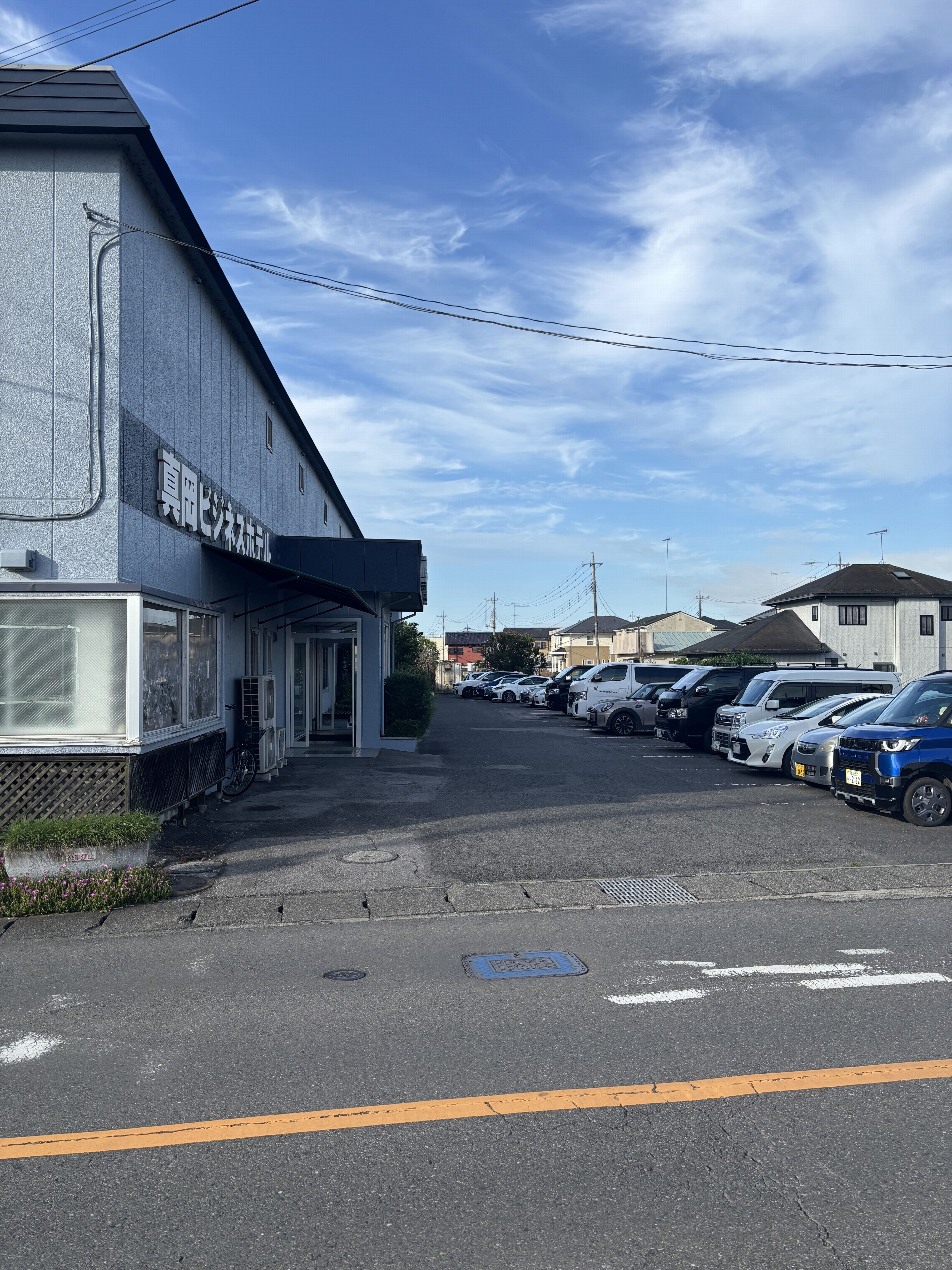 西側駐車場