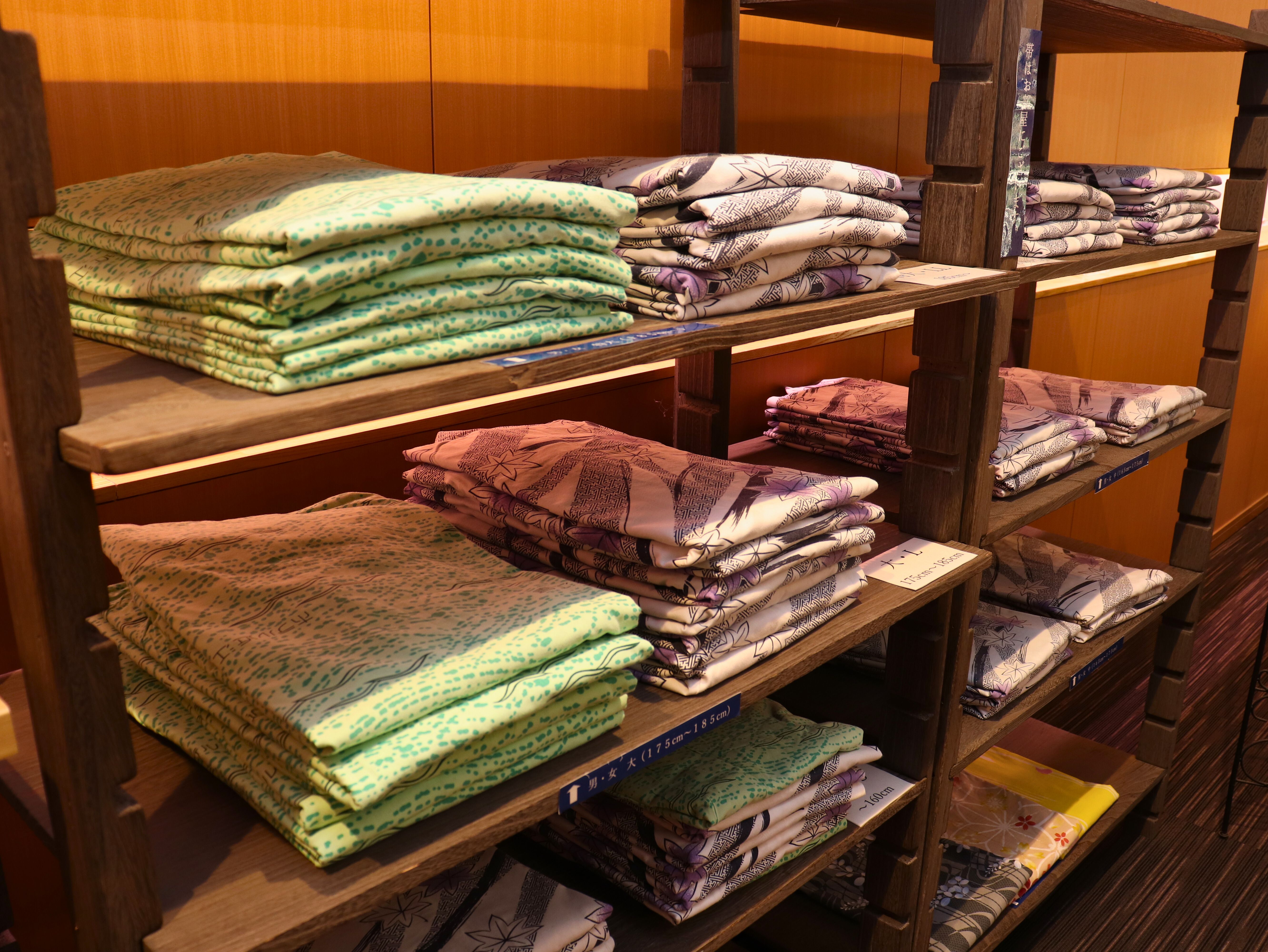 【浴衣コーナー】お好みの浴衣をお選びいただけます