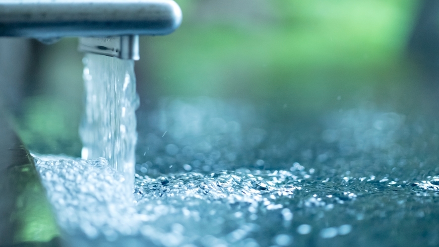 "小野川湧水"の水風呂は夏でも10度以下のシングル水温