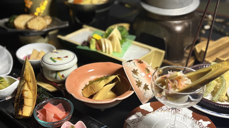 【４月２０日〜５月１５日限定】旬の素材を愉しむ★田上産！竹の子づくしを満喫★全１０品コース《広間食》