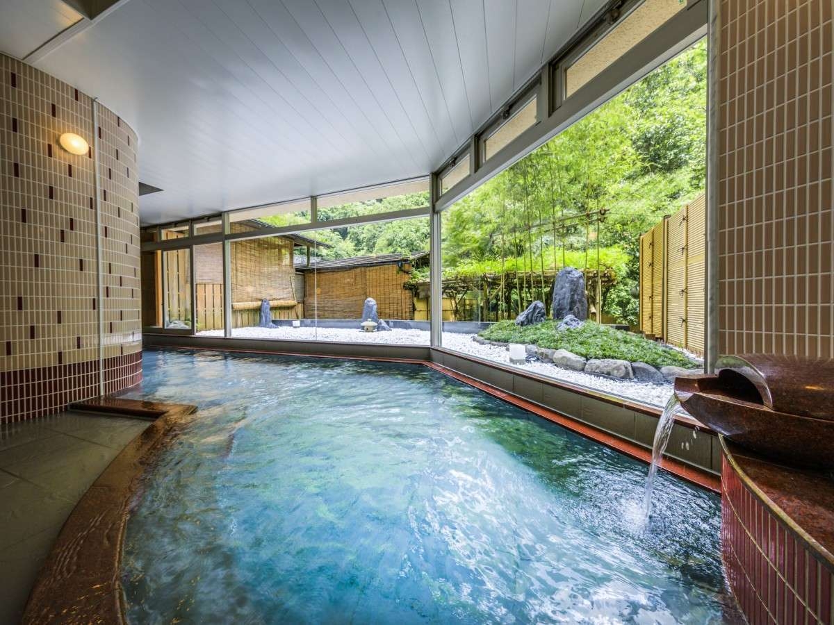 【クリスマスファミリープラン2025】家族で過ごすクリスマス♪お子様みんなにお楽しみ袋をプレゼント！