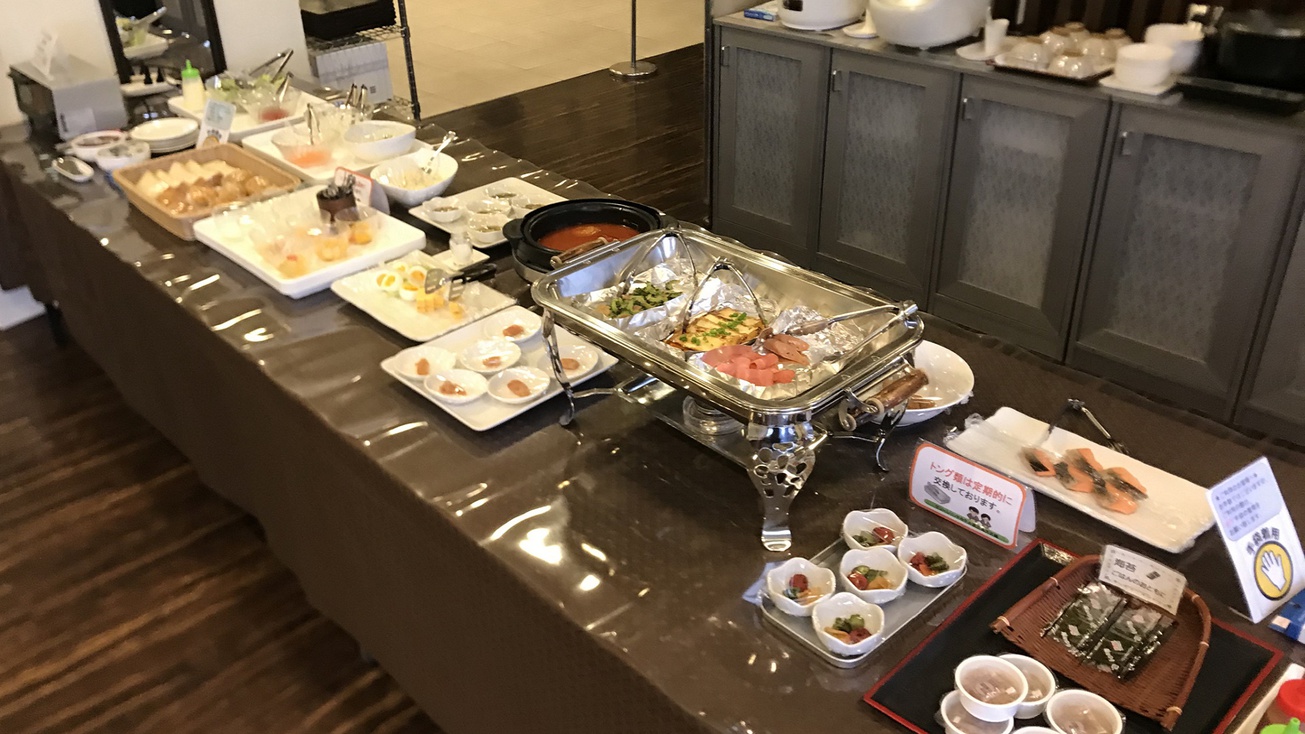 GR:朝食会場