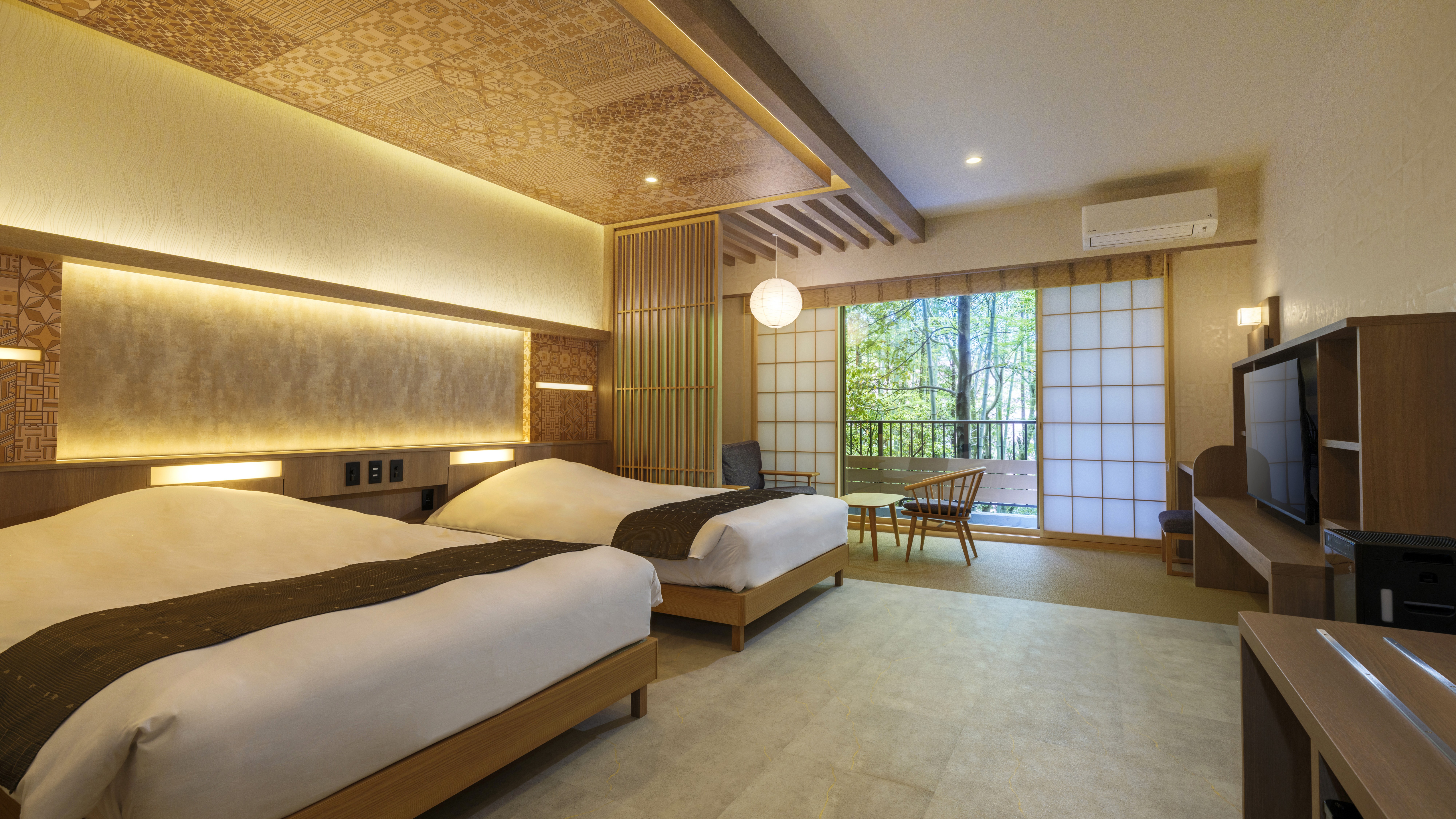 【広々洋室ツイン】ゆとりある間取りが開放感を誘う洋室。