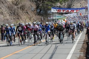 【2025ツール・ド・八ヶ岳再開！】標高２１２１mまで駆け上がる自転車レース応援プラン再会（再開）