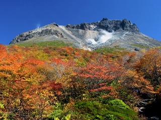 秋那須山