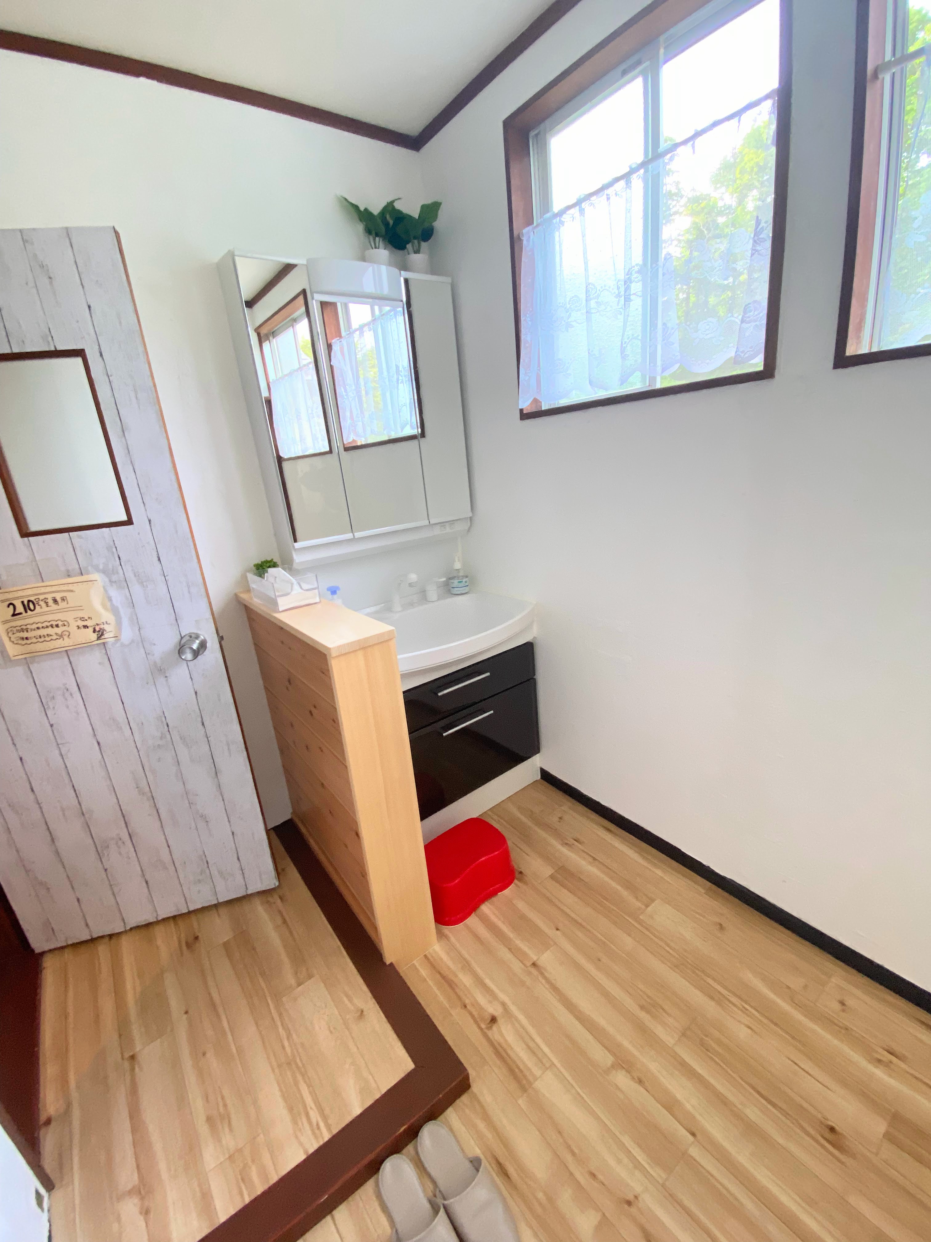 洋室タイプ専用のレストルーム　洗面台