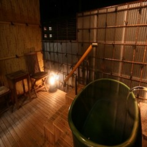 竹の間露天風呂　夜